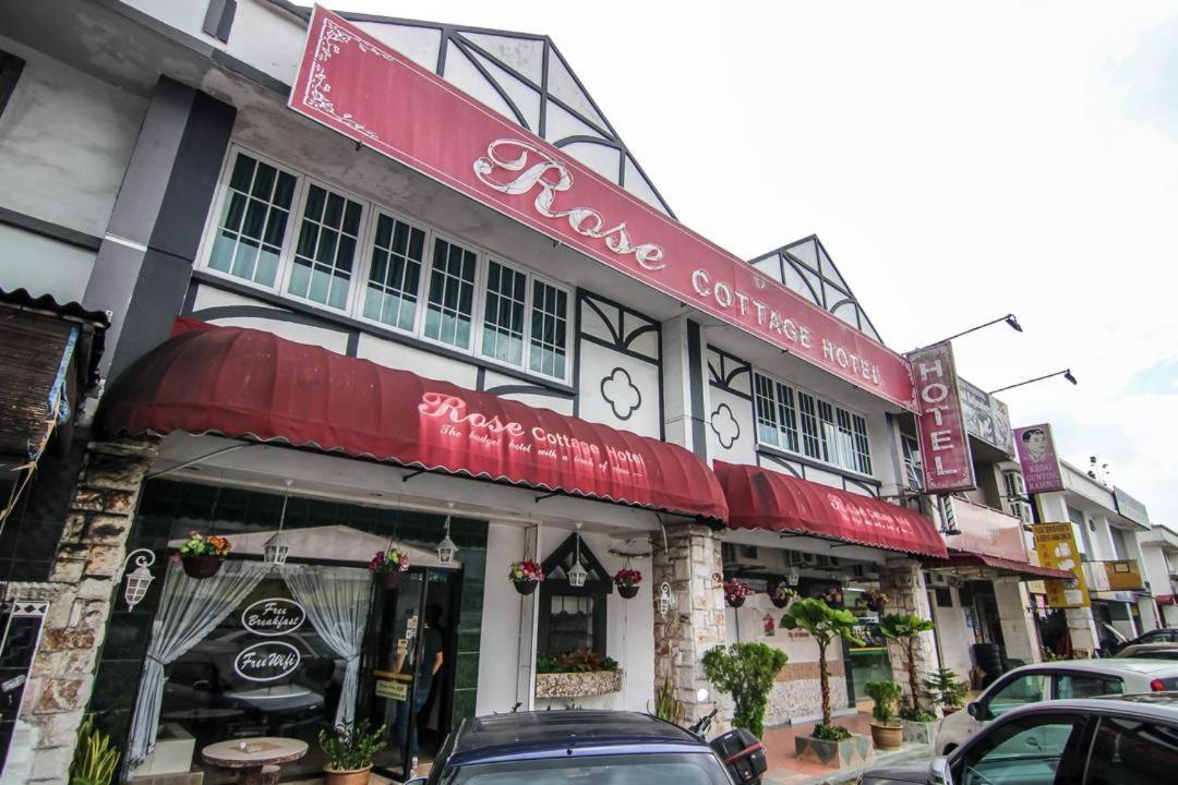Rose Cottage Hotel Taman Daya Джохор-Бару Экстерьер фото