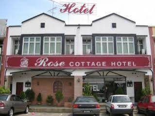 Rose Cottage Hotel Taman Daya Джохор-Бару Экстерьер фото